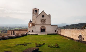 Basilica-Papale-di-San-Francesco-e-Sacro-Convento-Visit-Assisi