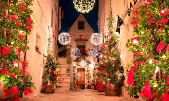 Locorotondo-Luminarie-di-Natale-Poracci In Viaggio