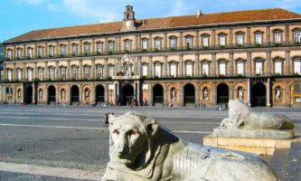palazzo-reale-napoli